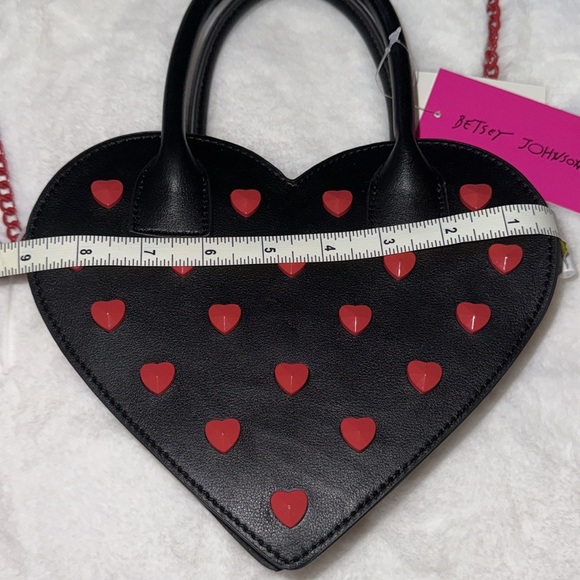 Betsey Johnson Black and Red Heart Crossbody Purse ♥️🖤♥️🖤 - Picture 5 of 13
